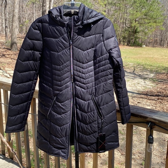 NWT RED X COLLECTION. Black size medium - Picture 5 of 11